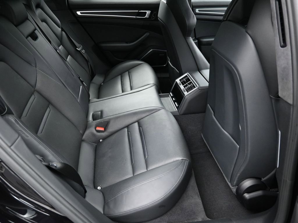 Certified 2021 Porsche Panamera GTS image 32