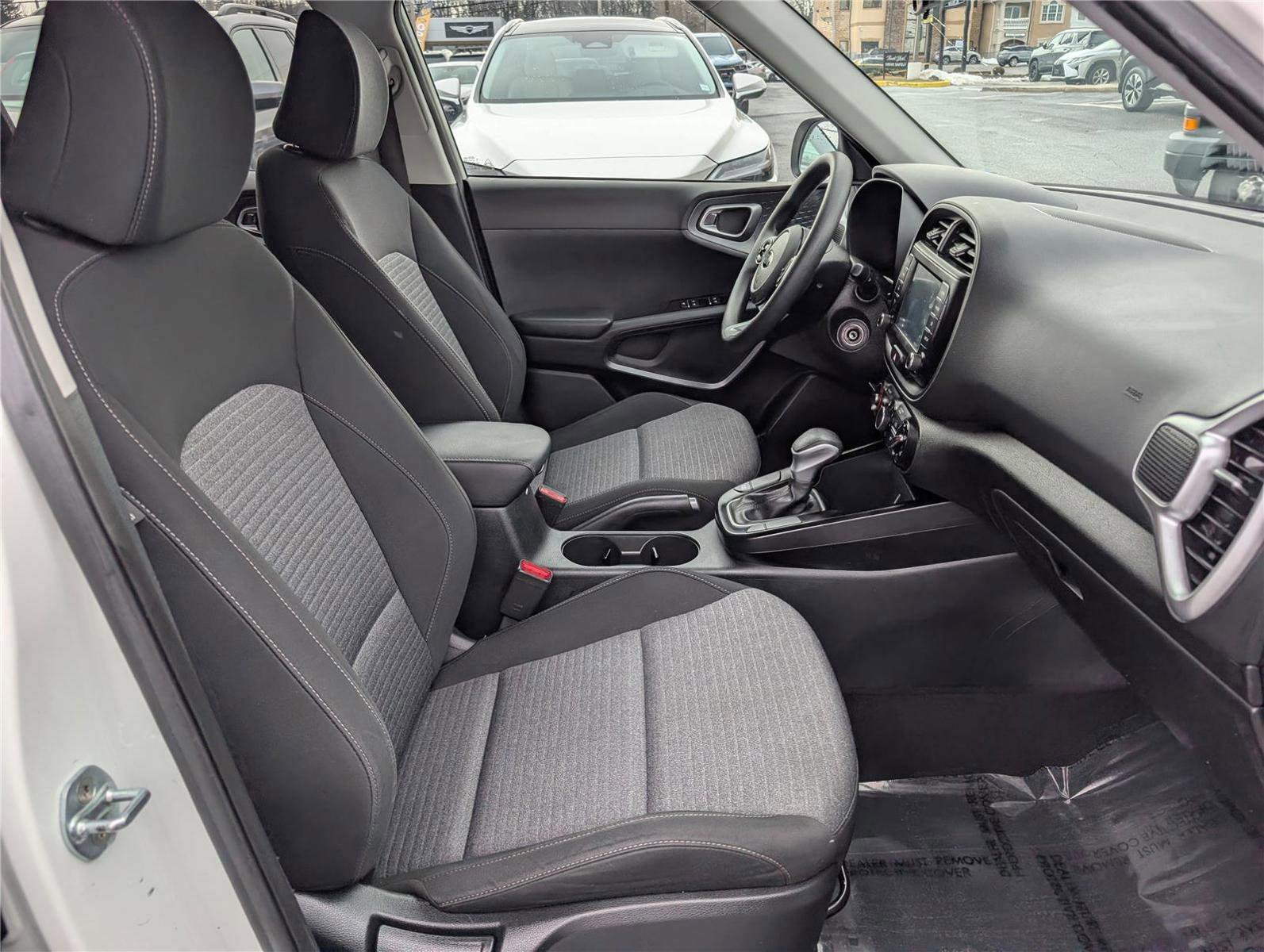 Used 2021 Kia Soul S image 12