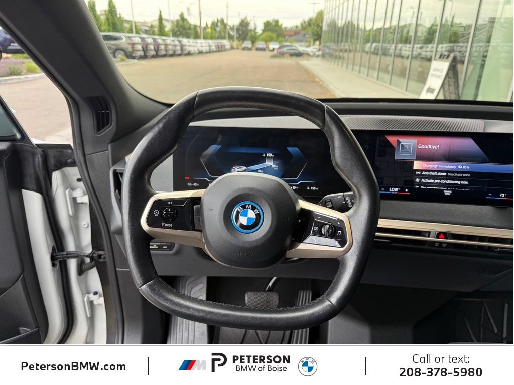 Used 2023 BMW iX xDrive50 w/ Sport Package AWD/4WD image 18