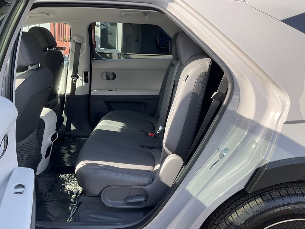 Used 2025 Hyundai Ioniq 5 SEL image 7