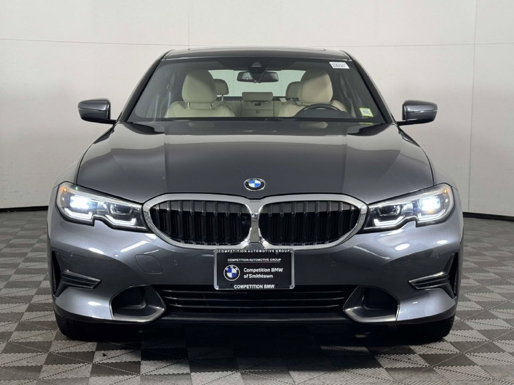 Used 2021 BMW 330i xDrive Sedan w/ Premium Package AWD/4WD image 6