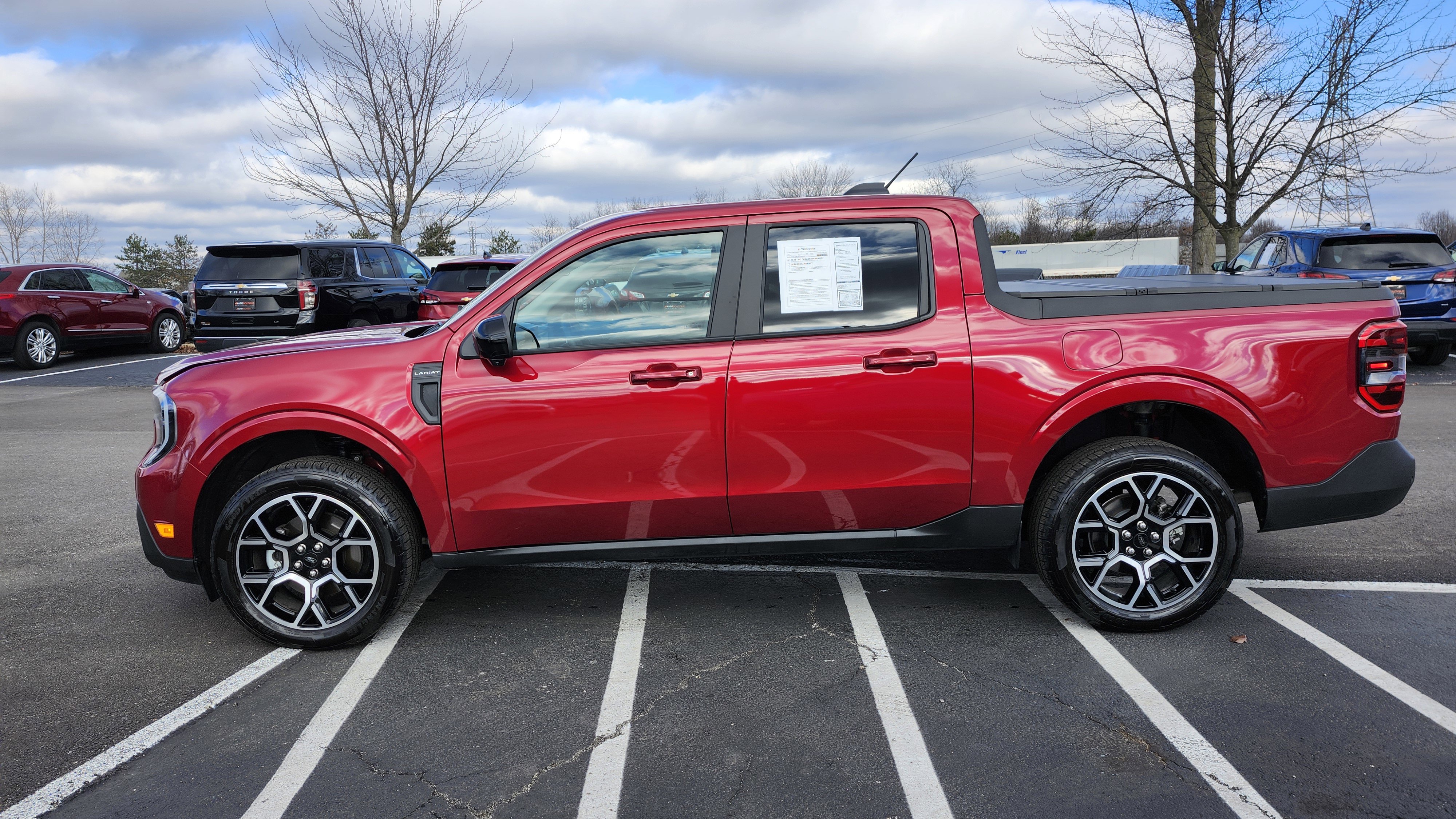 Used 2025 Ford Maverick Lariat w/ 4K Tow Package image 13