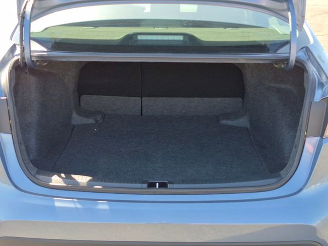 Used 2025 Toyota Corolla LE image 6