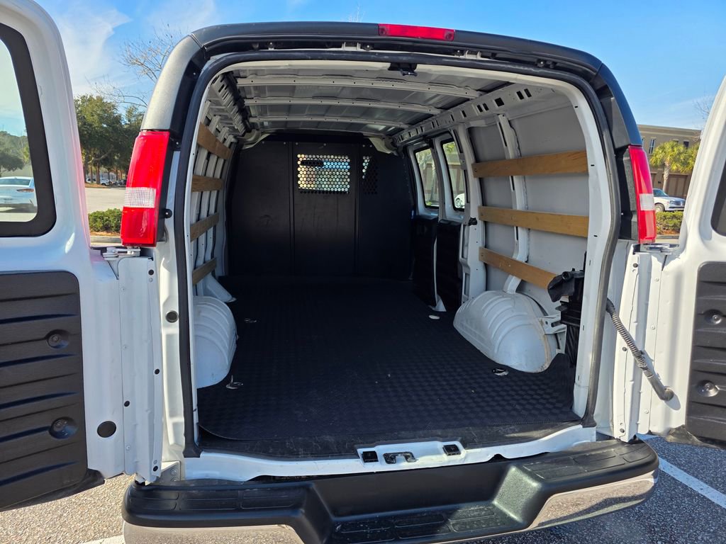 Used 2024 Chevrolet Express 2500 w/ Driver Convenience Package image 19