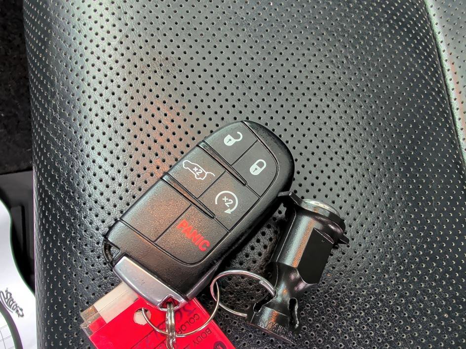 Used 2018 Jeep Grand Cherokee Trailhawk w/ Trailhawk Luxury Group image 30