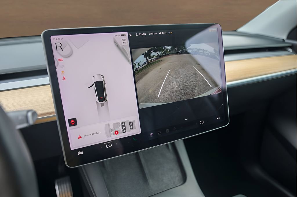 Used 2021 Tesla Model Y Long Range AWD/4WD image 15