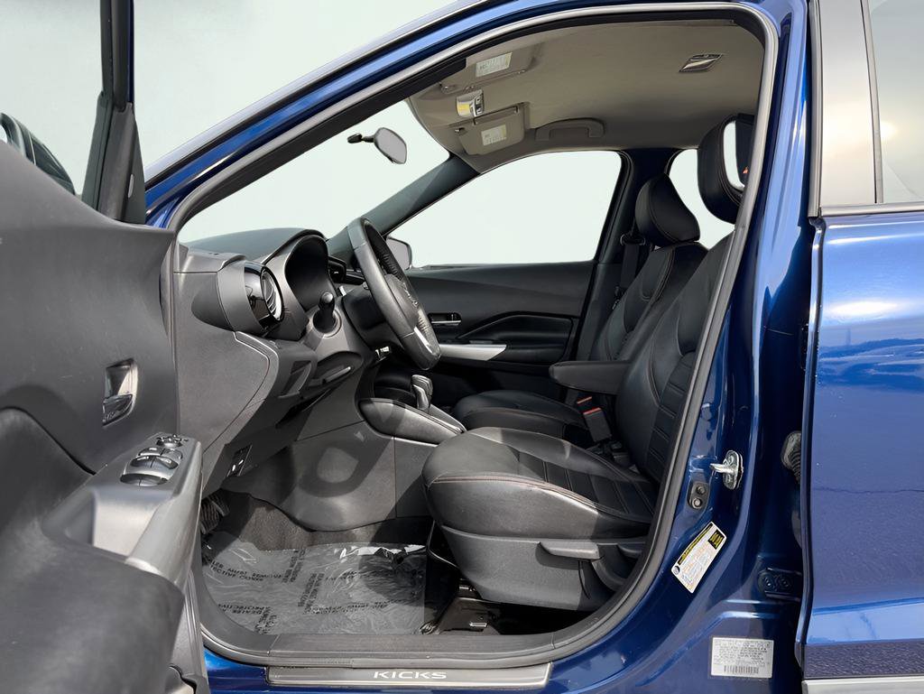 Used 2019 Nissan Kicks SR w/ SR Premium Package image 17