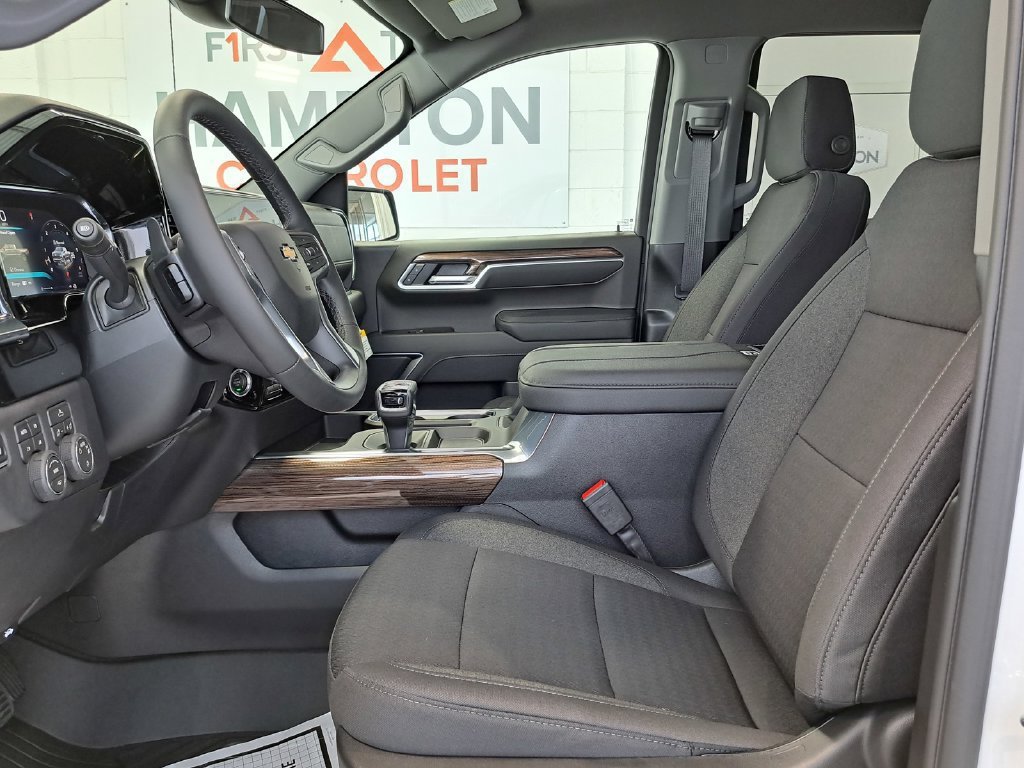 New 2026 Chevrolet Silverado 1500 LT w/ Z71 Off-Road Package AWD/4WD image 12