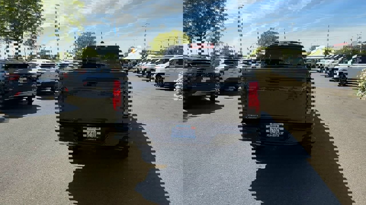 Used 2024 Chevrolet Colorado W/T RWD image 6