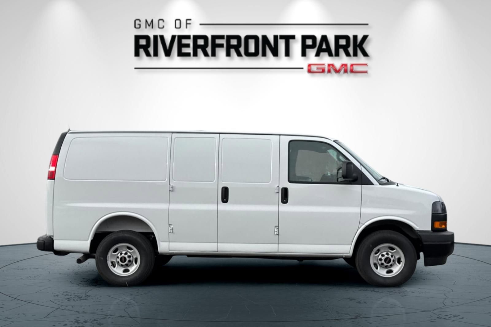 New 2025 GMC Savana 2500 w/ Driver Convenience Package RWD image 2
