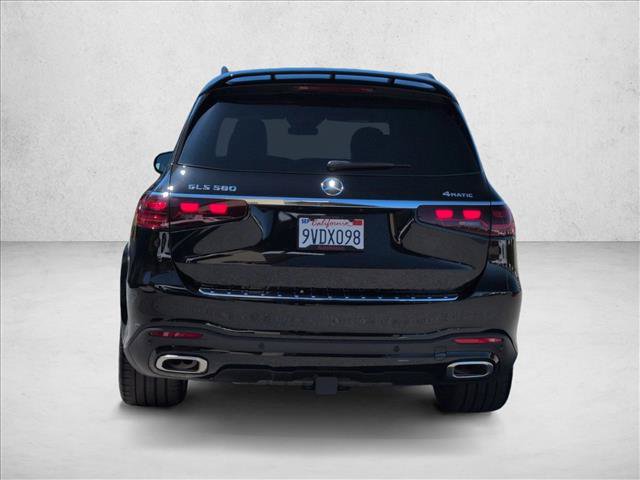 Used 2025 Mercedes-Benz GLS 580 4MATIC image 7