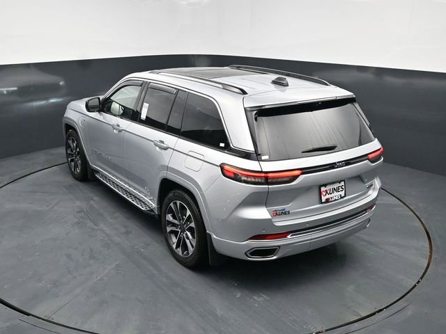 Used 2023 Jeep Grand Cherokee Overland w/ Advanced Protech Group III image 47