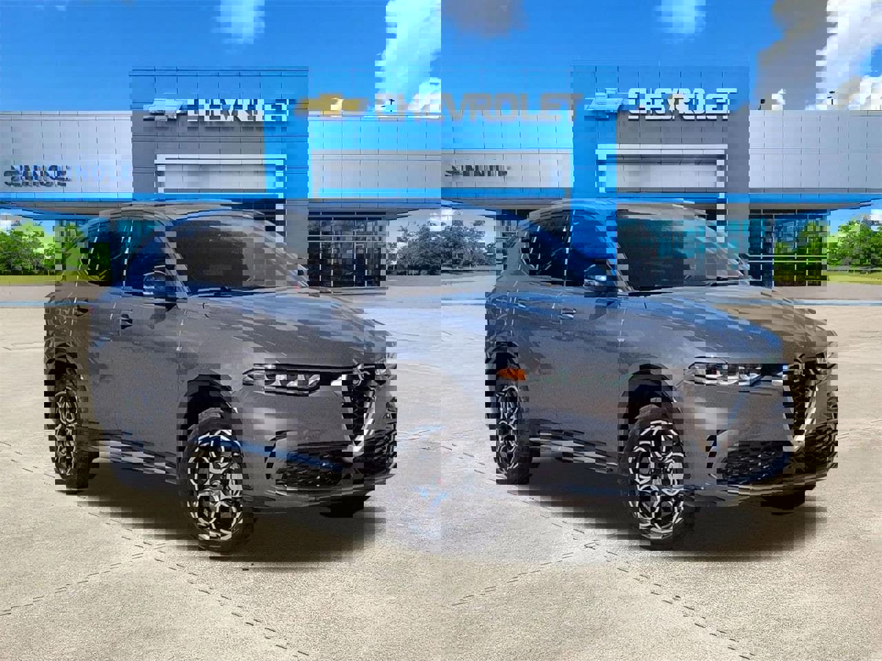 Used 2024 Alfa Romeo Tonale Ti w/ Premium Interior Package image 1