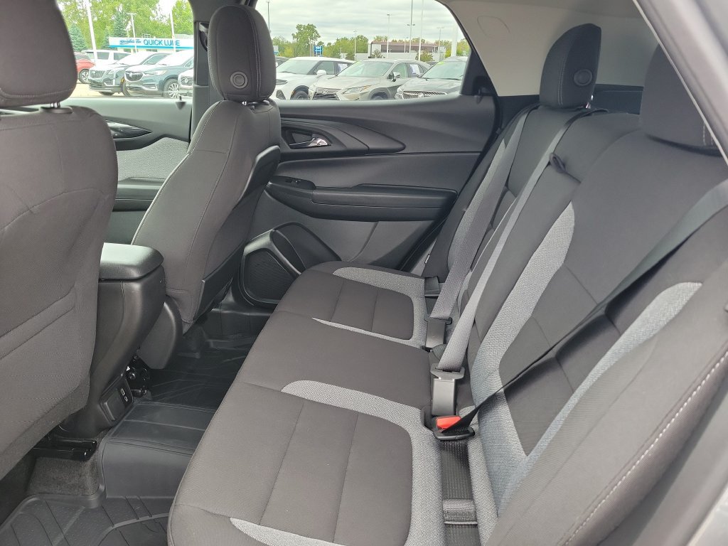 Used 2024 Chevrolet TrailBlazer LT w/ Convenience Package AWD/4WD image 29