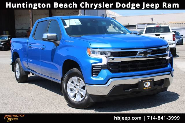 Used 2025 Chevrolet Silverado 1500 LT RWD image 1