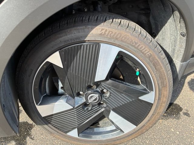Certified 2025 Nissan Kicks SR w/ SR Premium Package AWD/4WD image 9