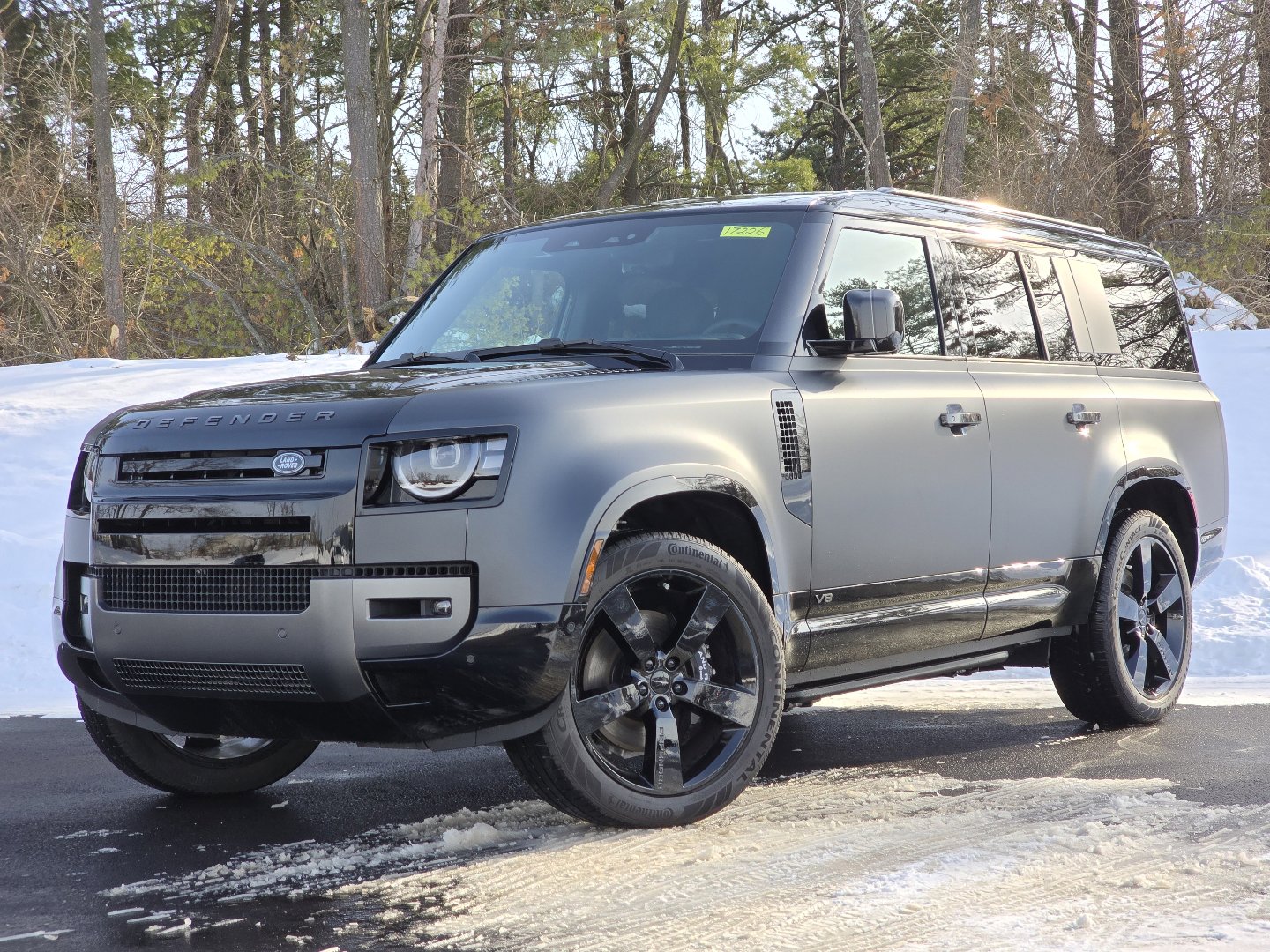 New 2026 Land Rover Defender 130 V8 video 1