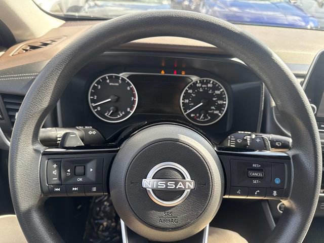 Used 2023 Nissan Rogue SV image 28