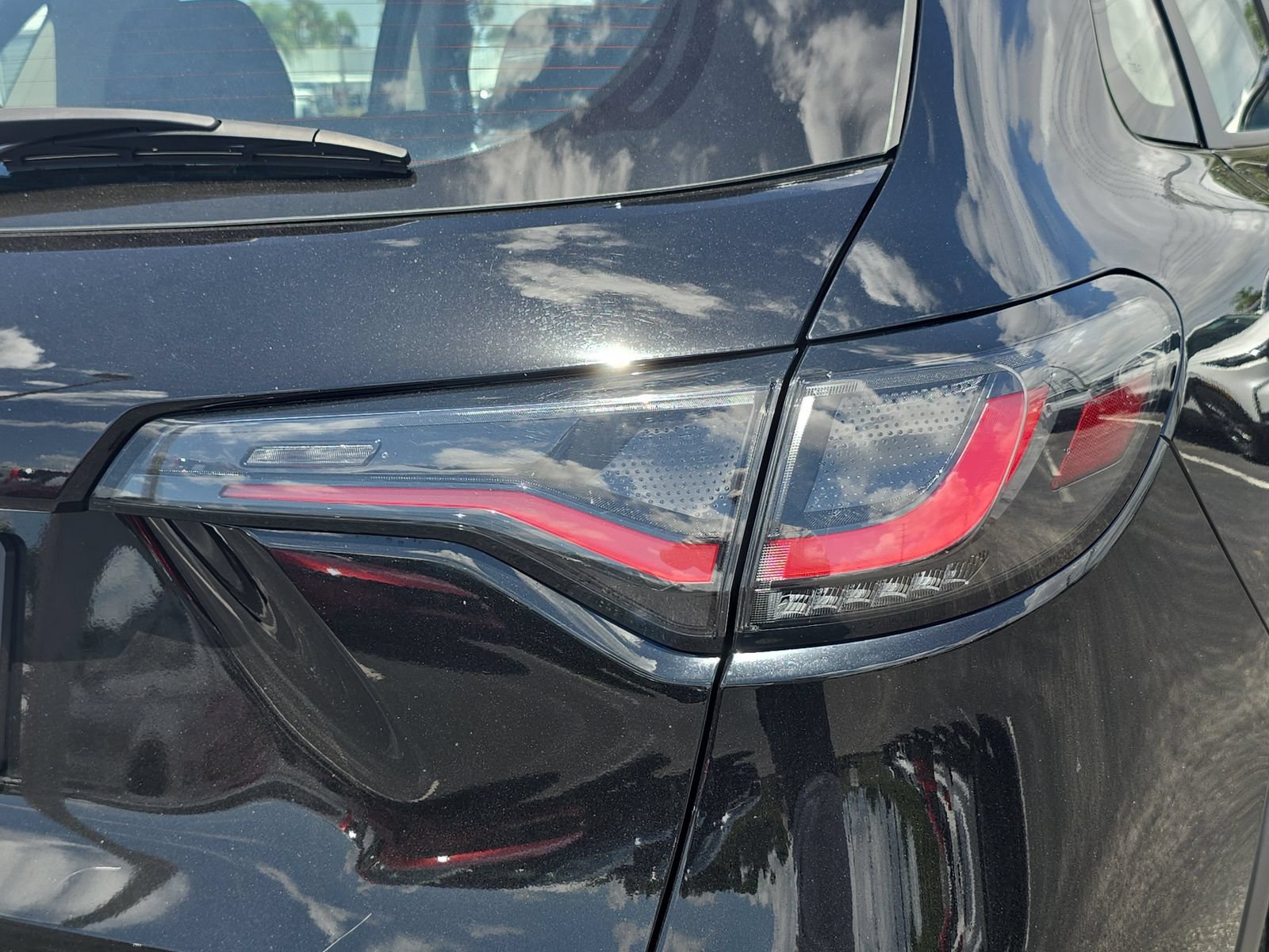 Certified 2025 Honda HR-V LX image 7