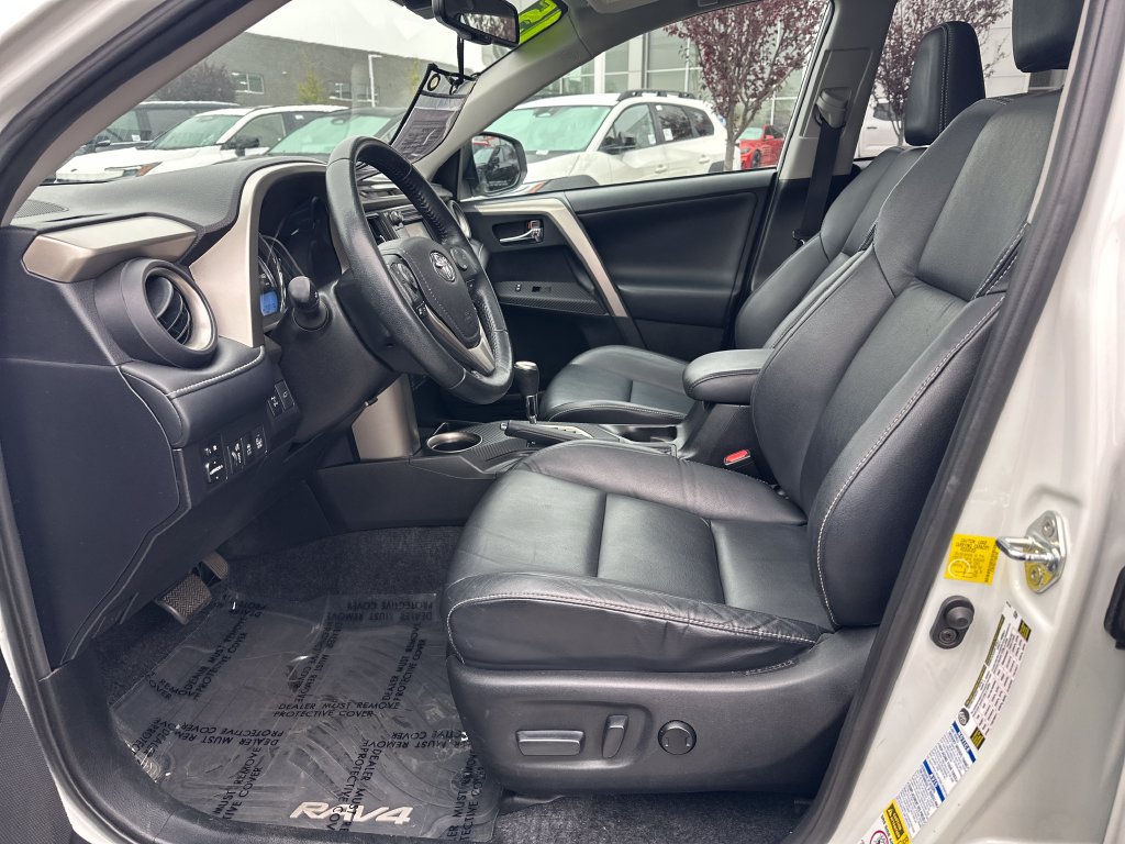 Used 2015 Toyota RAV4 Limited w/ Technology Package AWD/4WD image 12