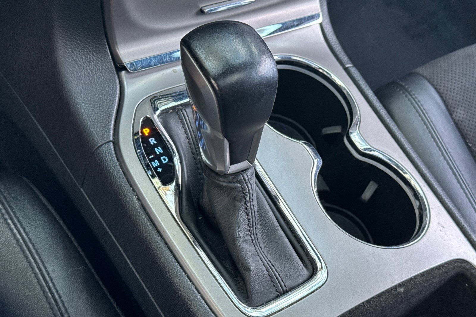 Used 2020 Jeep Grand Cherokee Altitude AWD/4WD image 18