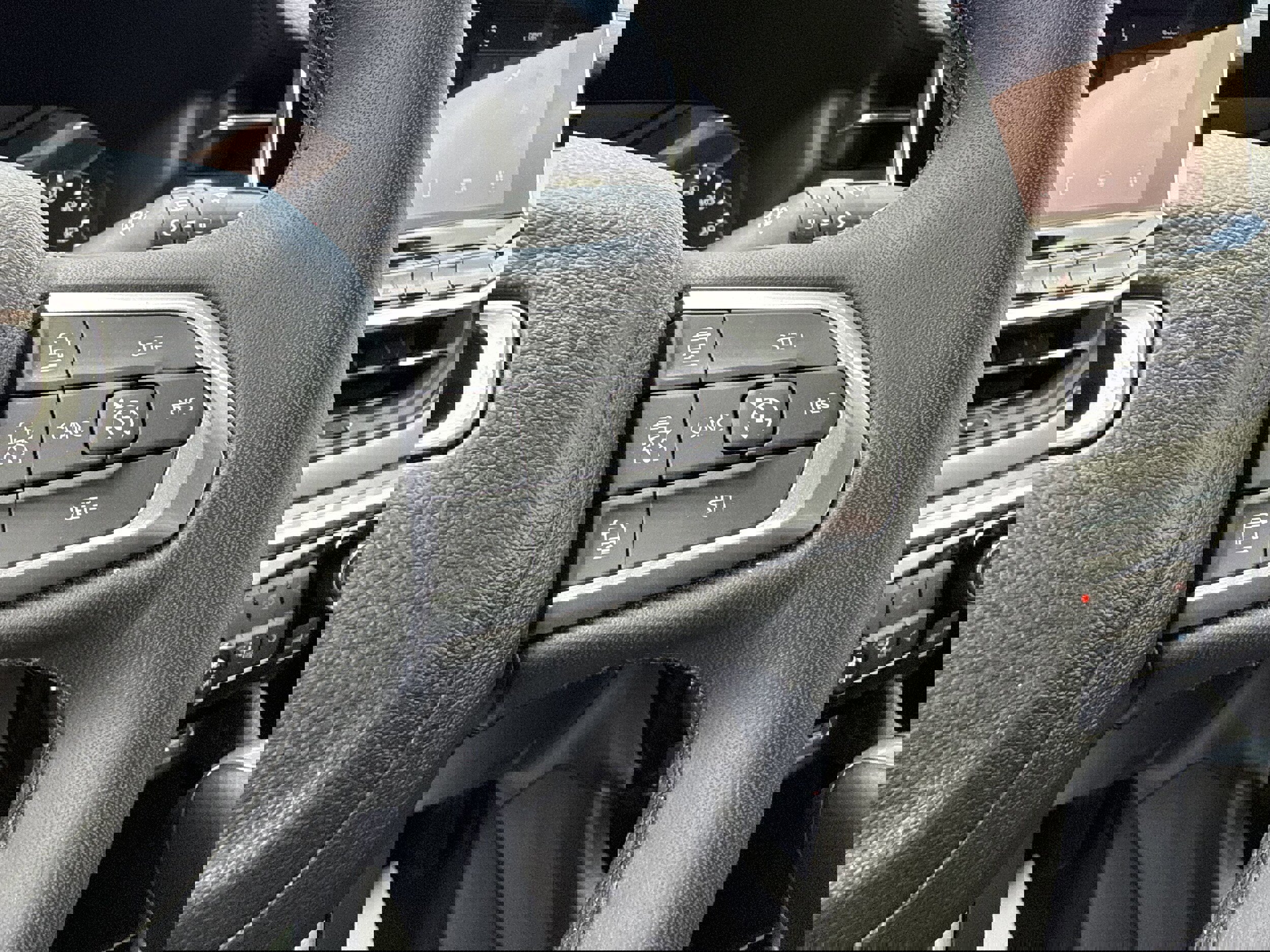 Used 2024 Jeep Compass Limited image 15