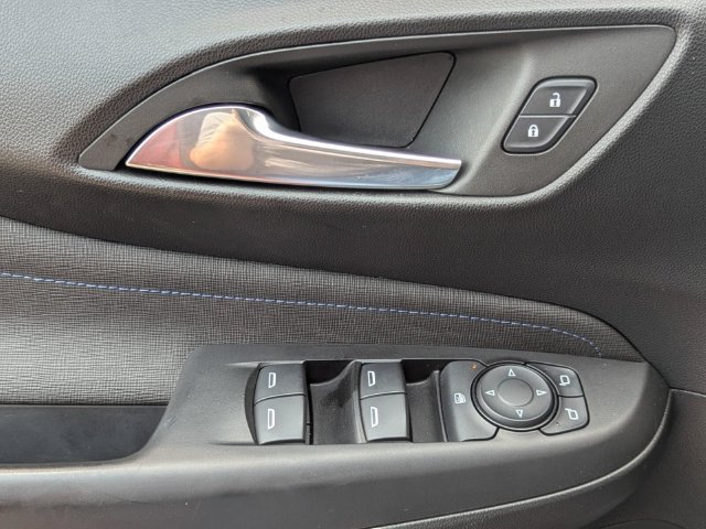 Used 2024 Buick Envista Sport Touring w/ Convenience I Package FWD image 13