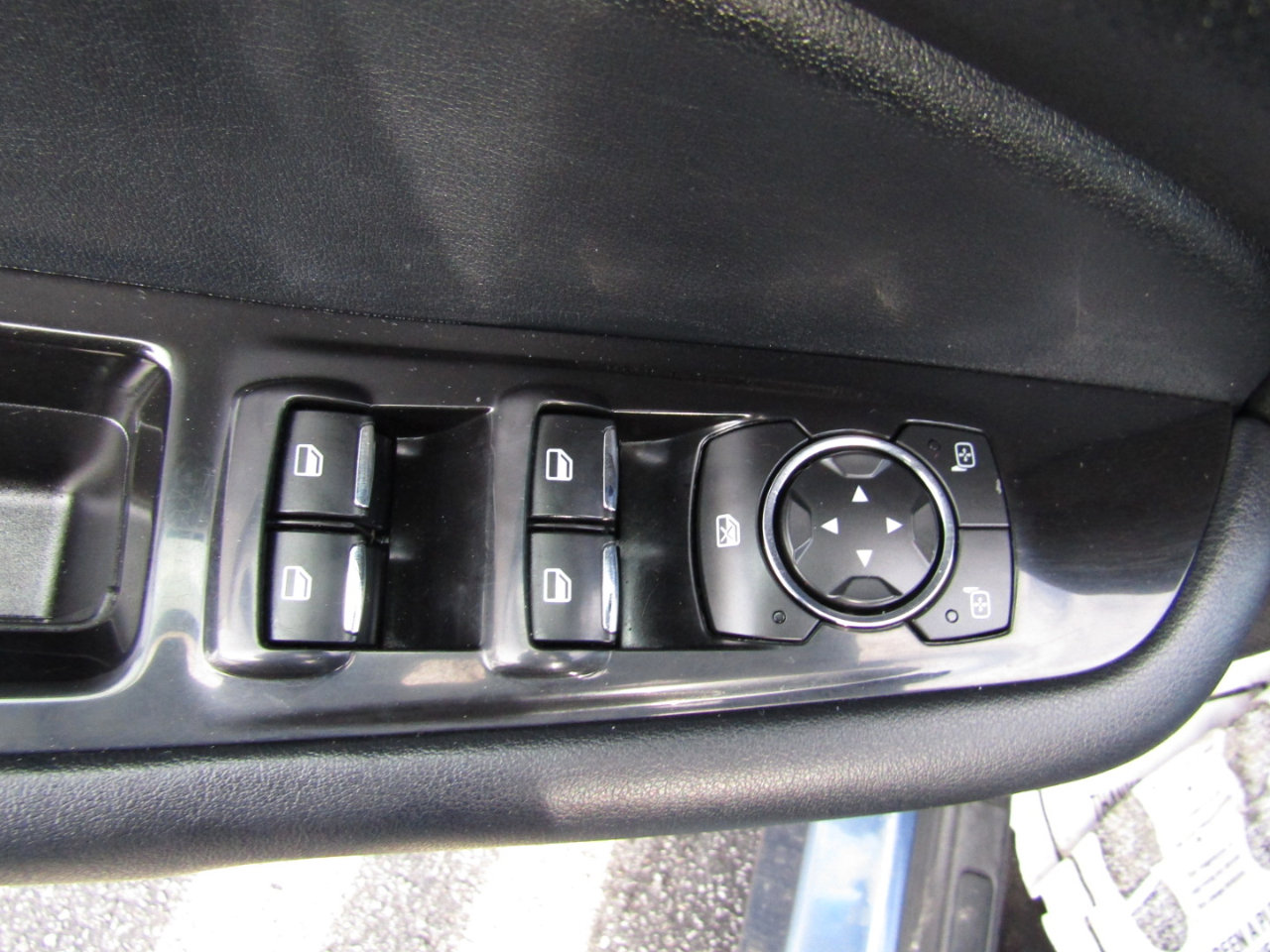 Used 2018 Ford Edge SEL w/ Equipment Group 201A image 11