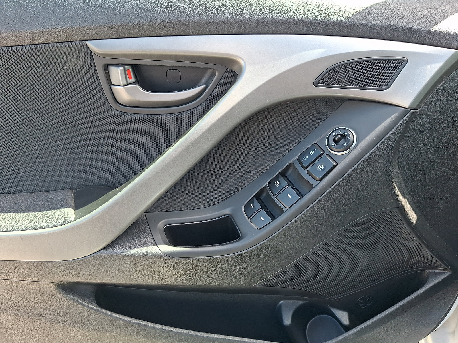 Used 2016 Hyundai Elantra Value Edition FWD image 11