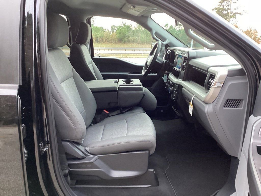 New 2026 Ford F250 XL w/ STX Appearance Package AWD/4WD image 34