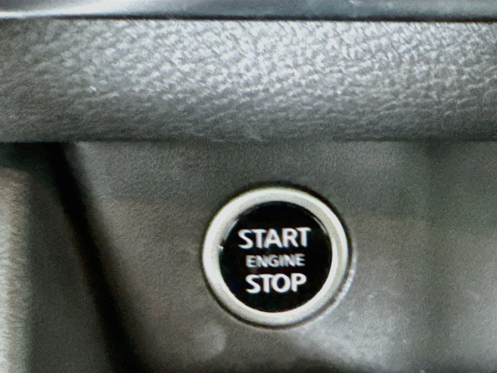 Used 2021 Nissan Rogue SV w/ Premium Package FWD image 19