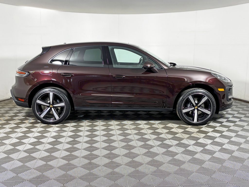 New 2026 Porsche Macan image 8