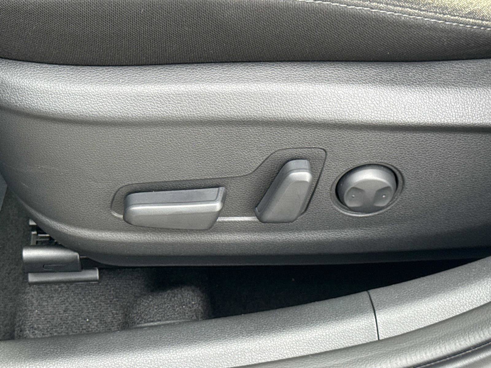 Certified 2023 Hyundai Kona SEL image 17