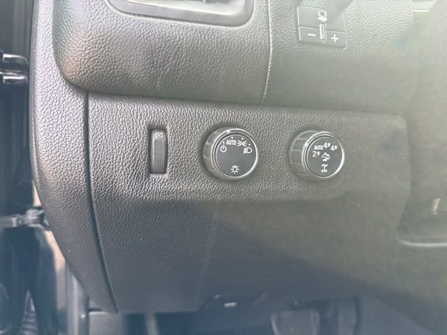 Used 2017 Chevrolet Colorado ZR2 image 25