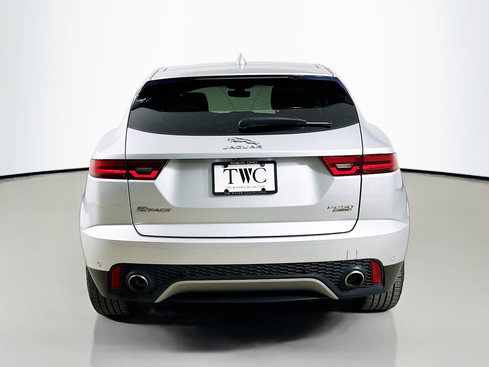 Used 2018 Jaguar E-PACE SE AWD/4WD image 6
