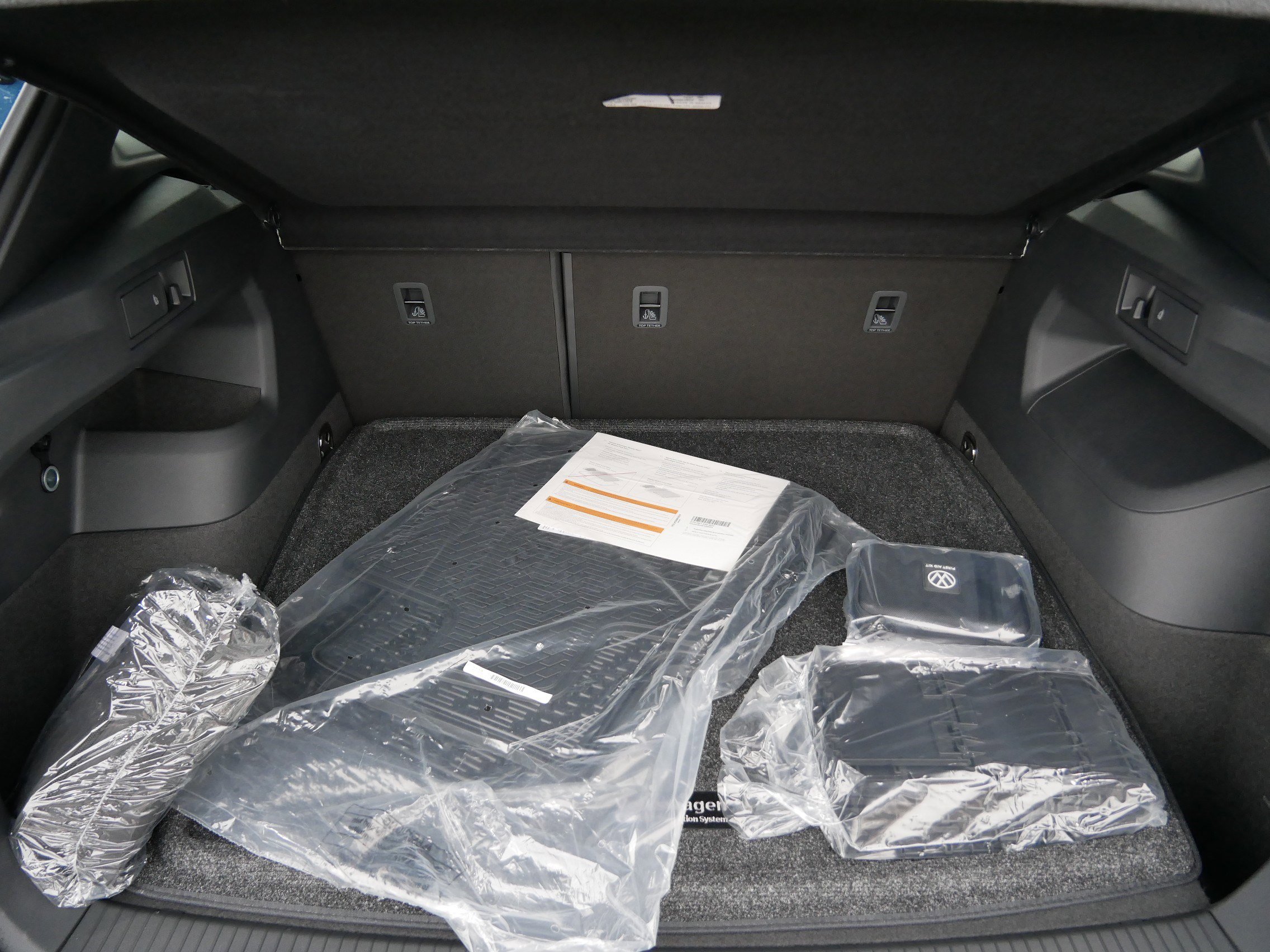 New 2026 Volkswagen Tiguan SEL R-Line image 6