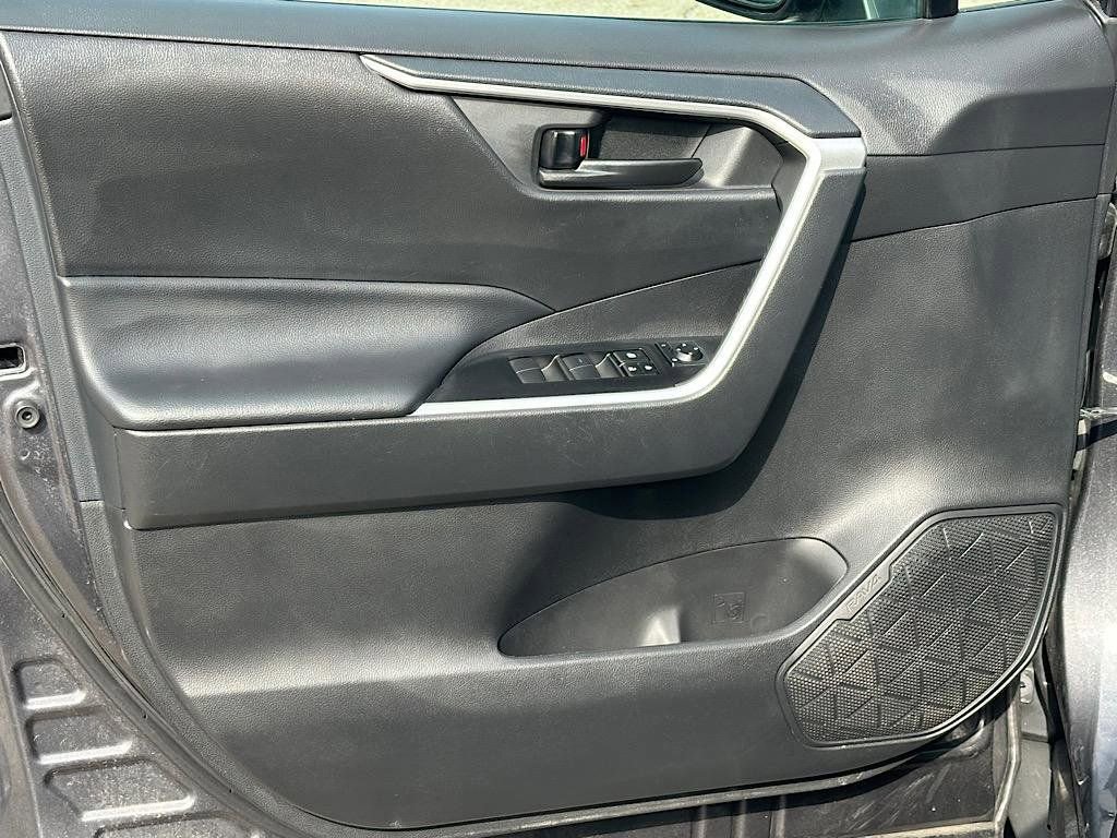Certified 2023 Toyota RAV4 LE image 14