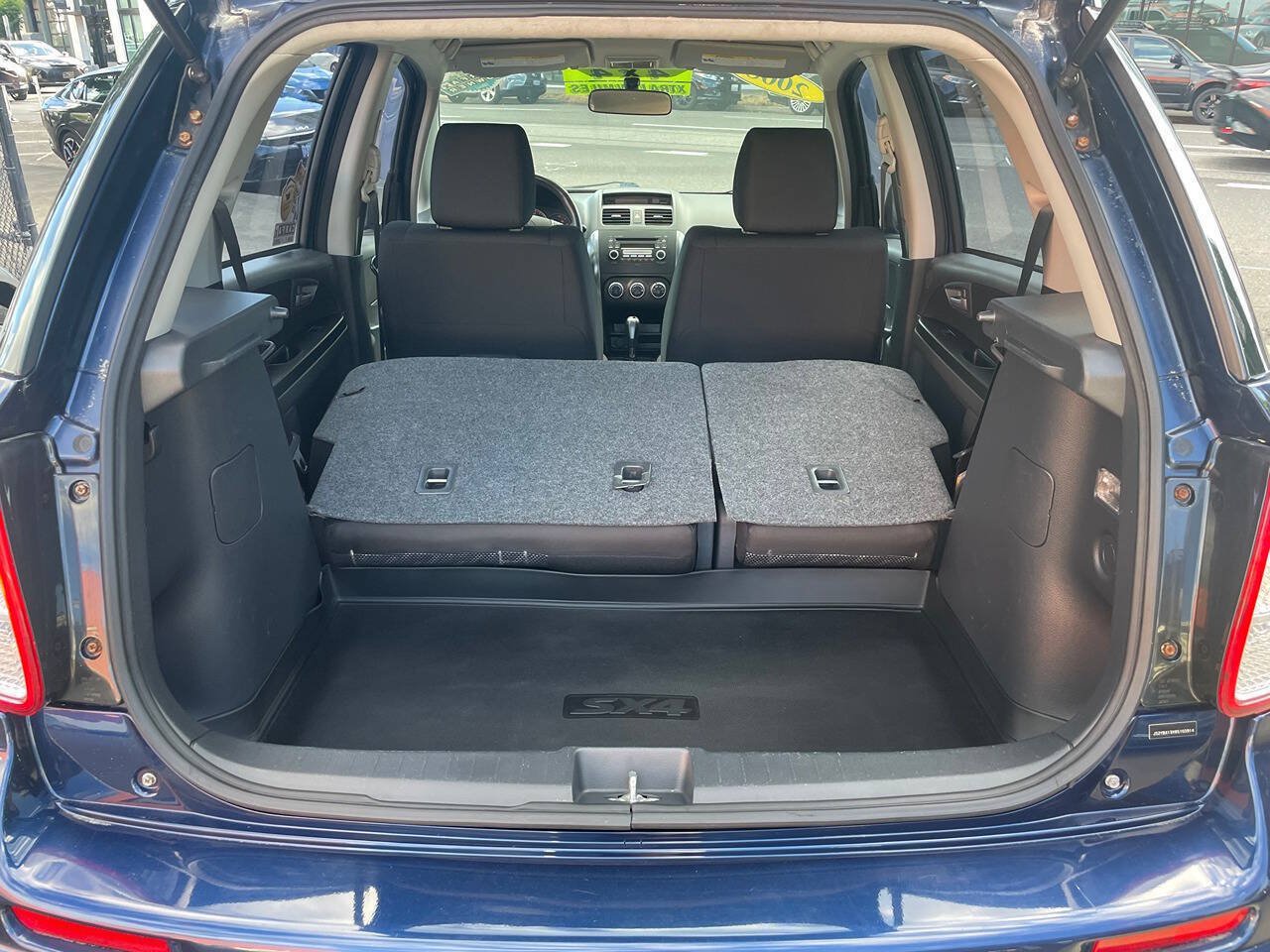 Used 2008 Suzuki SX4 AWD Hatchback image 13