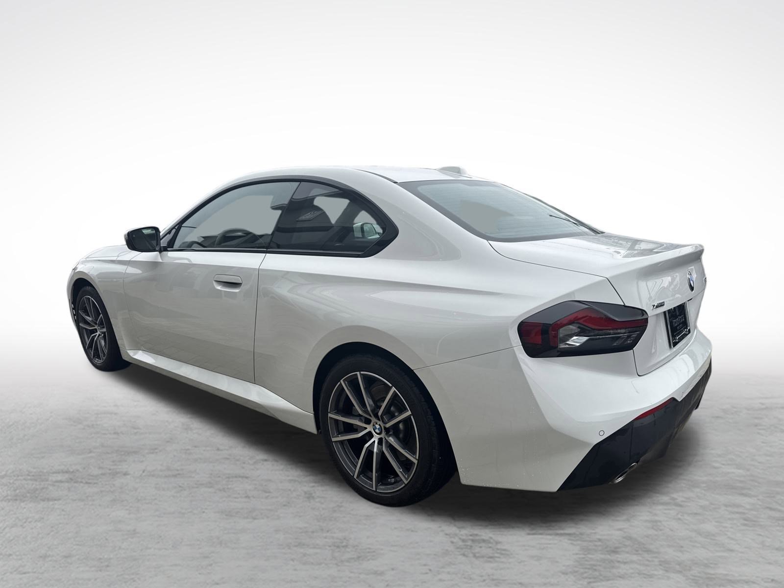 Used 2025 BMW 230i xDrive Coupe w/ Premium Package image 3