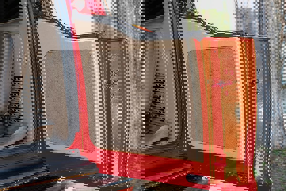 Used 2004 Ford Excursion Eddie Bauer image 49