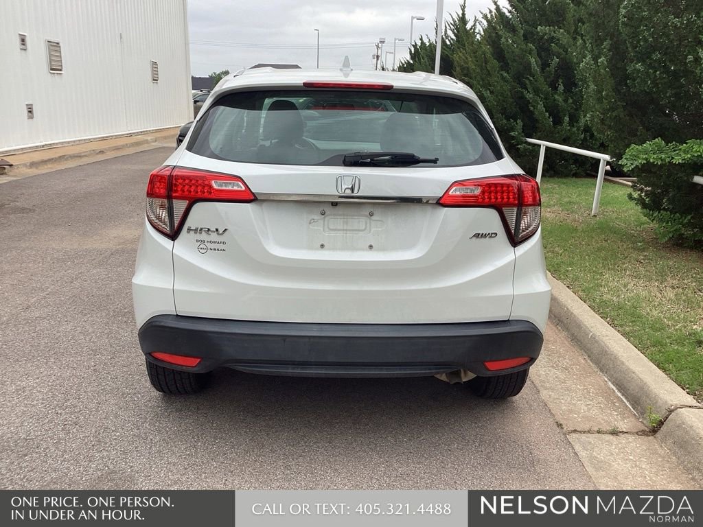 Used 2022 Honda HR-V LX image 7