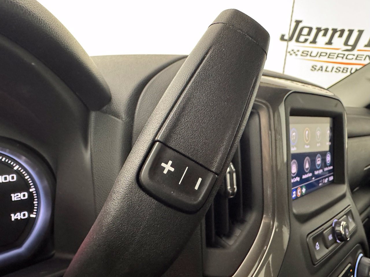 Used 2025 Chevrolet Silverado 2500 Custom AWD/4WD image 22