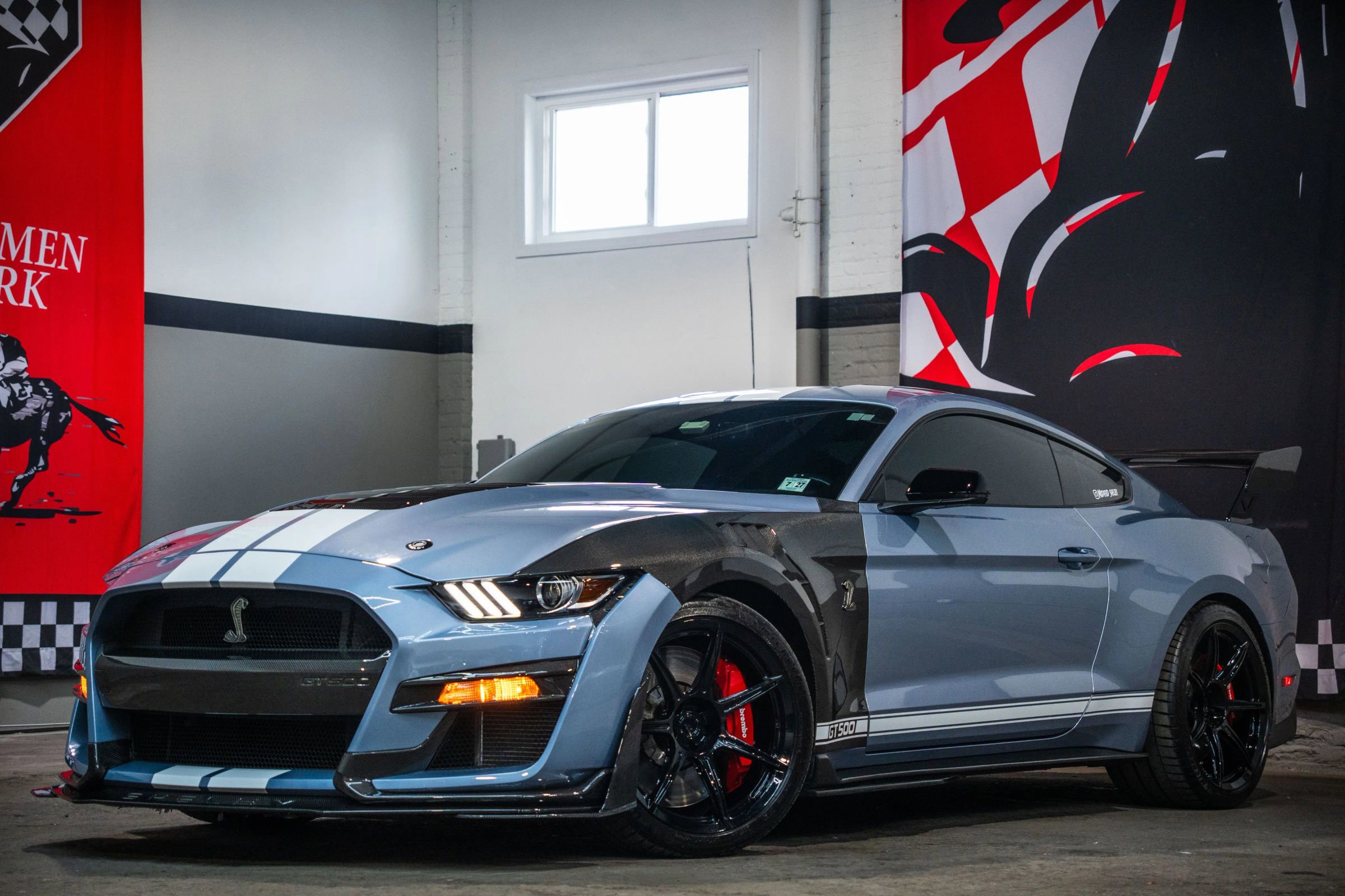Used 2022 Ford Mustang Shelby GT500 w/ Technology Package image 1
