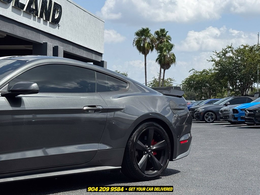 Used 2019 Ford Mustang GT Premium RWD image 3