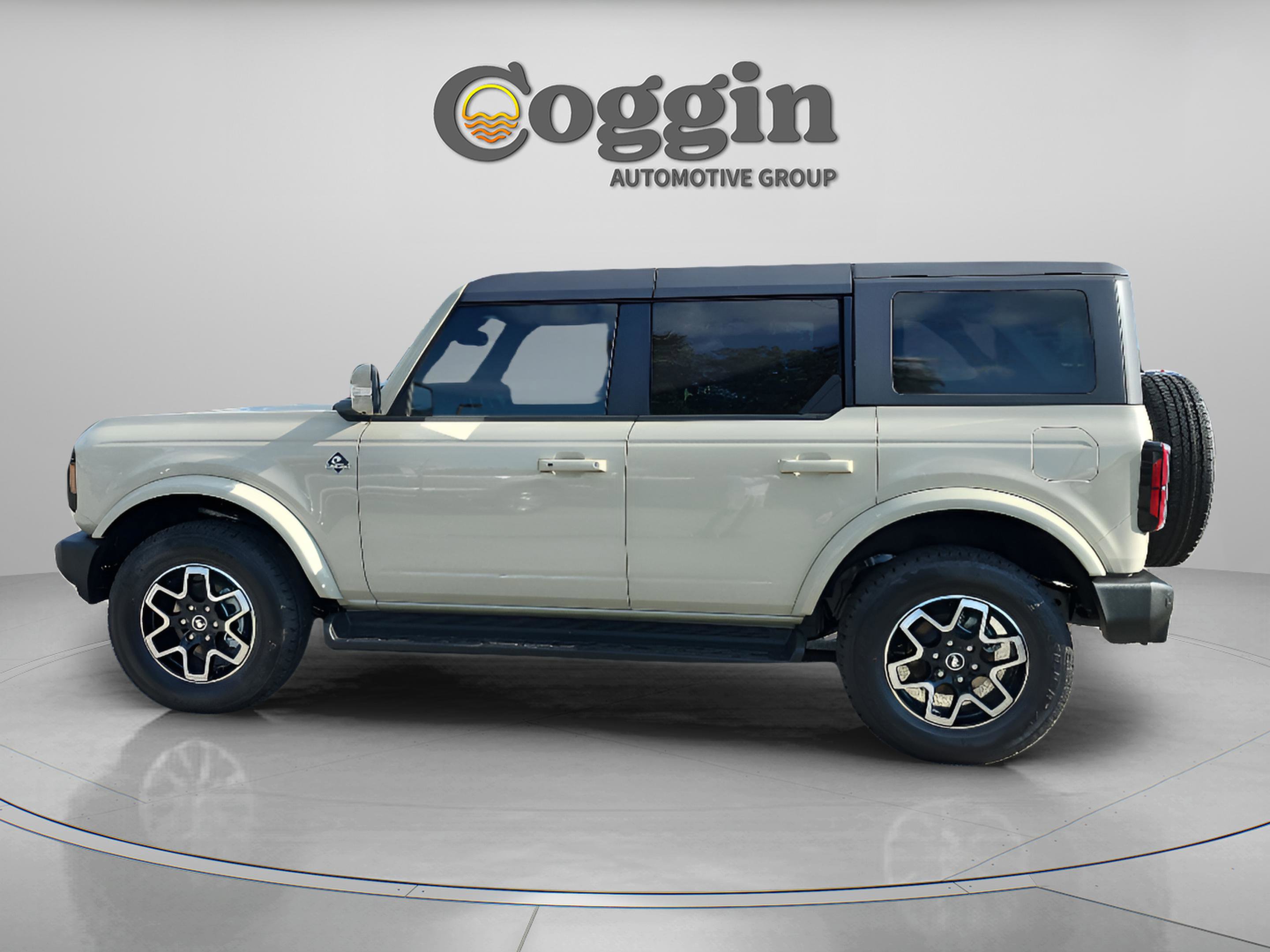 New 2025 Ford Bronco Outer Banks AWD/4WD image 2