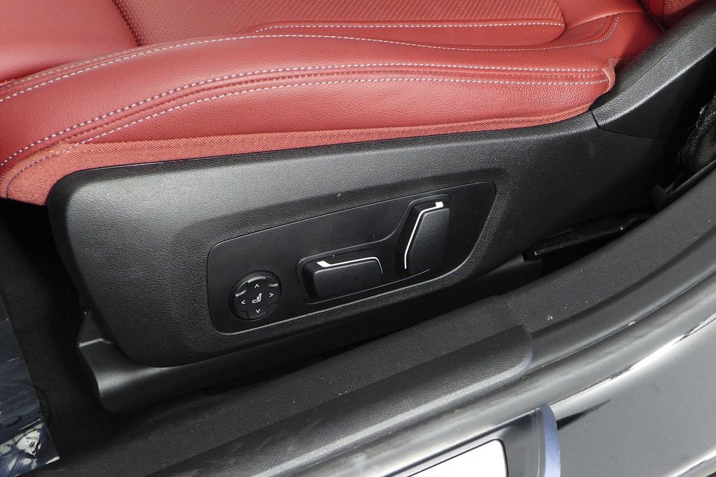 Used 2024 BMW M340i w/ Premium Package image 23