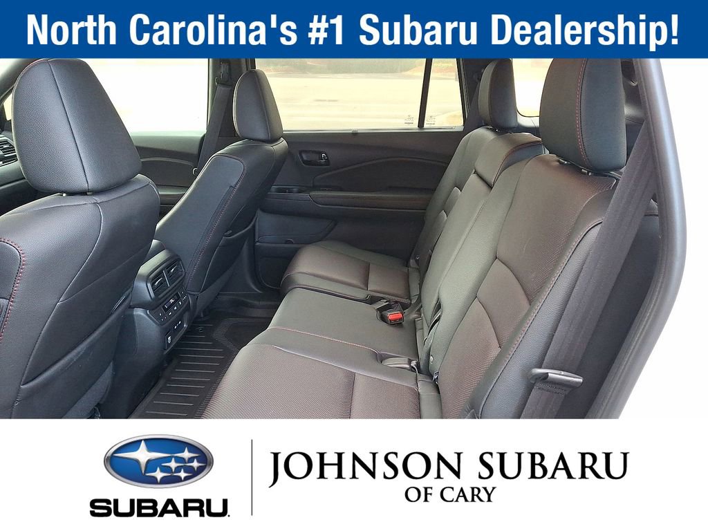 Used 2025 Honda Passport Black Edition image 23