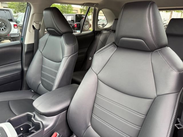 Used 2025 Toyota RAV4 XLE Premium FWD image 11