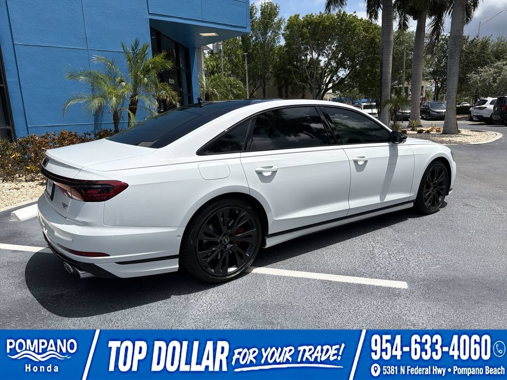 Used 2025 Audi S8 w/ Executive Package AWD/4WD image 9