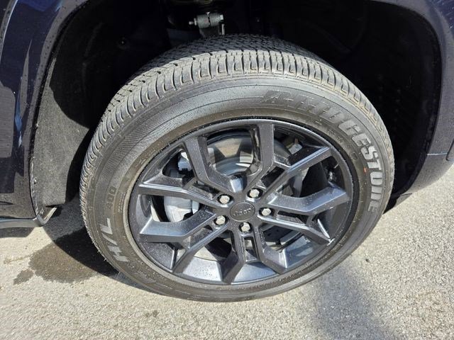 Used 2024 Jeep Grand Cherokee Limited 4xe image 30